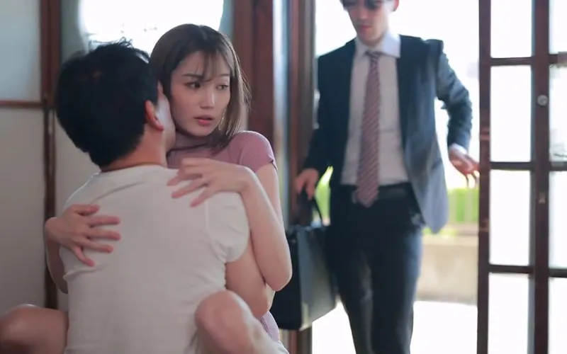 Khi bố chồng là kẻ từng quấy rối tình dục bạn gái của con trai hồi còn sinh viên